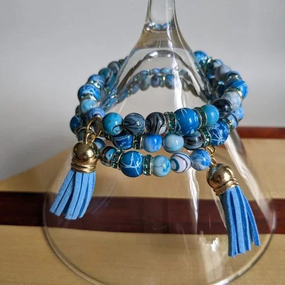 Blue beaded fashion memory wire bracelet - Picture 3 of 3